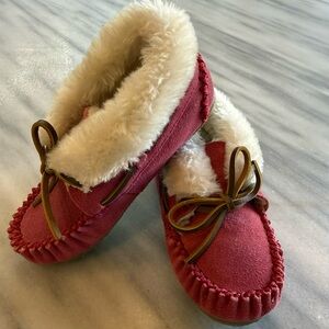 Minnetonka Kids Moccasins - Pink and Brown